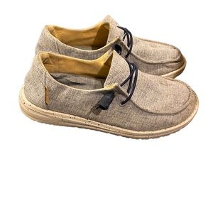 Hey Dudes womens shoes